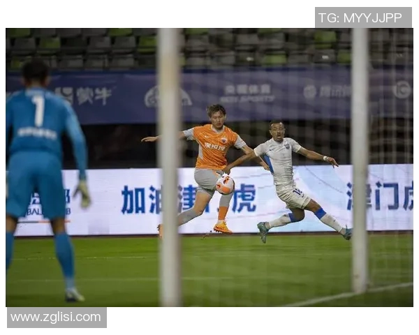 深圳足球队的节奏变革引发热议探索新战术与团队协作的未来发展方向 深圳足球队的节奏变革引发热议探索新战术与团队协作的未来发展方向