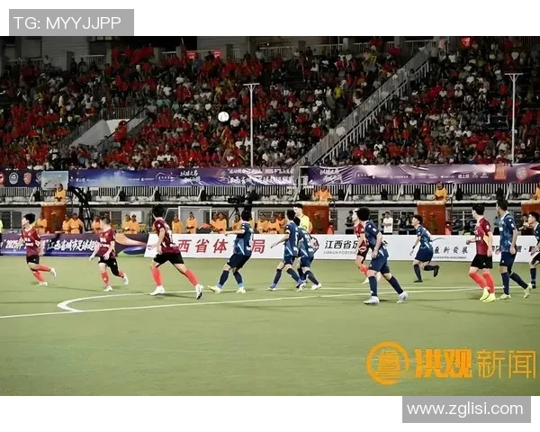 足球明星引爆现场激情四溢球迷热情高涨共庆盛事 足球明星引爆现场激情四溢球迷热情高涨共庆盛事